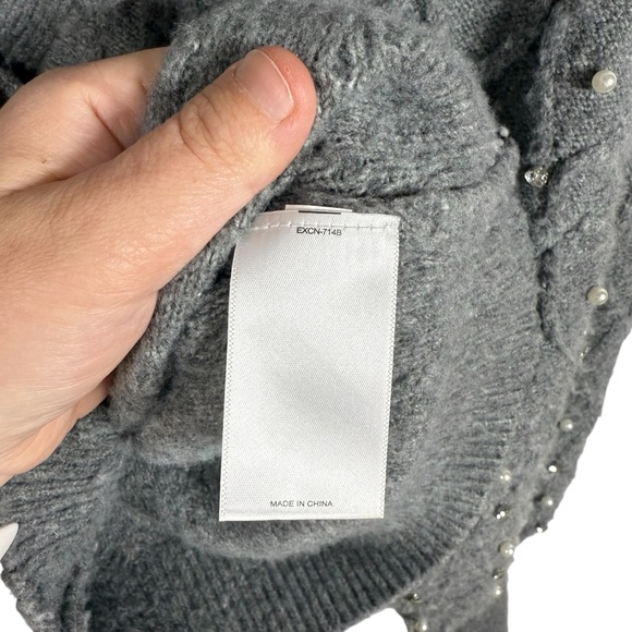 Express Embellished V-Neck Balloon Sleeve Cardigan in Grey Size XS - Picture 13 of 15